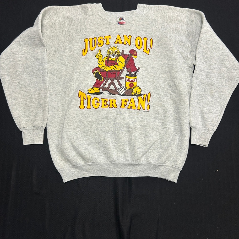 Vintage 1991 Fruit of the Loom Just An Ol Tiger Fan Sweatshirt Gray XL
